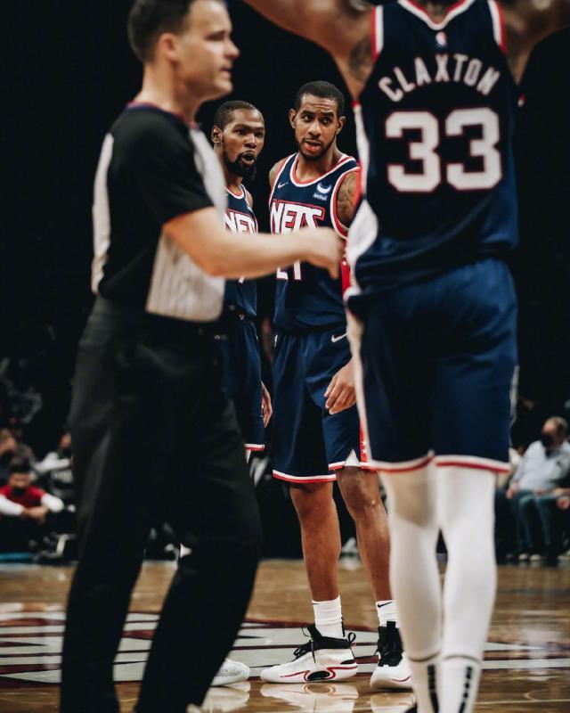 1640935035918005303.jpg 0049cqBdgy1gxwtz238zhj60u011in2t02.jpg